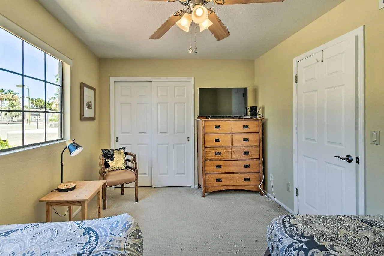 Phoenix Home With Pool Access And Golf Course Views
